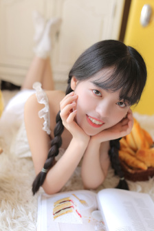 白桃松木(校园)请你吃糖凌虚阁